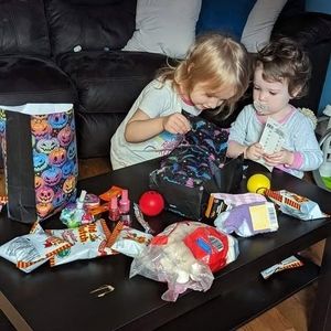 Meet your Posher, Roxanne